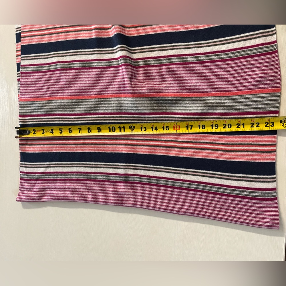 Gap extra large knit striped scarf / wrap - Picture 3 of 7